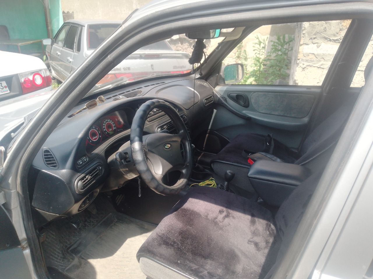 Продаю нива 2004г состояние удовлетворительное ходовая норм кузов без дыр стоит гбо 3 поколение документы на мне тел +79493918856 цена 390 тыс руб + торг снежное - фотография - 2