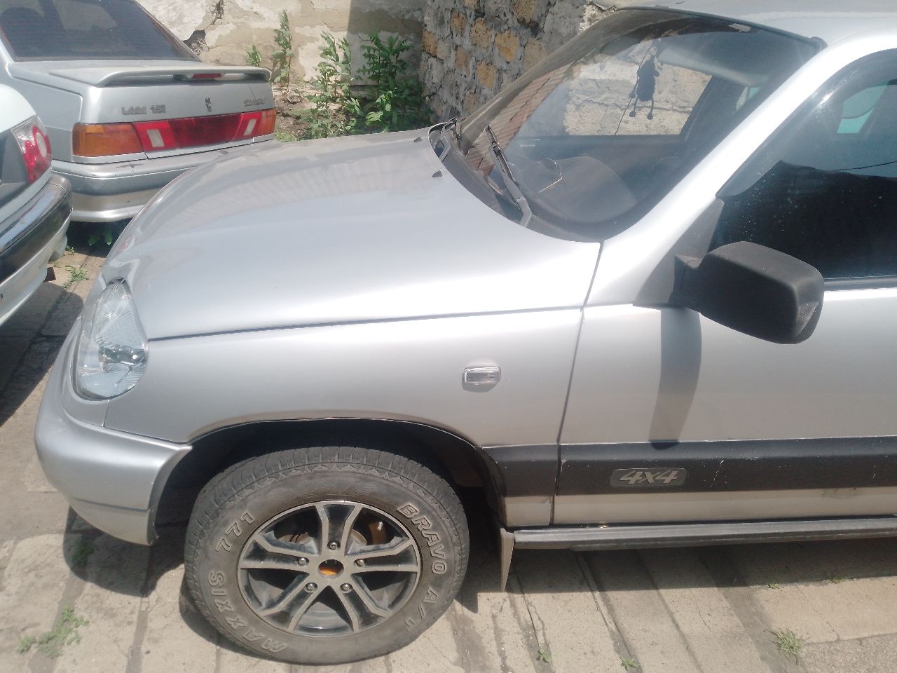 Продаю нива 2004г состояние удовлетворительное ходовая норм кузов без дыр стоит гбо 3 поколение документы на мне тел +79493918856 цена 390 тыс руб + торг снежное - фотография - 3