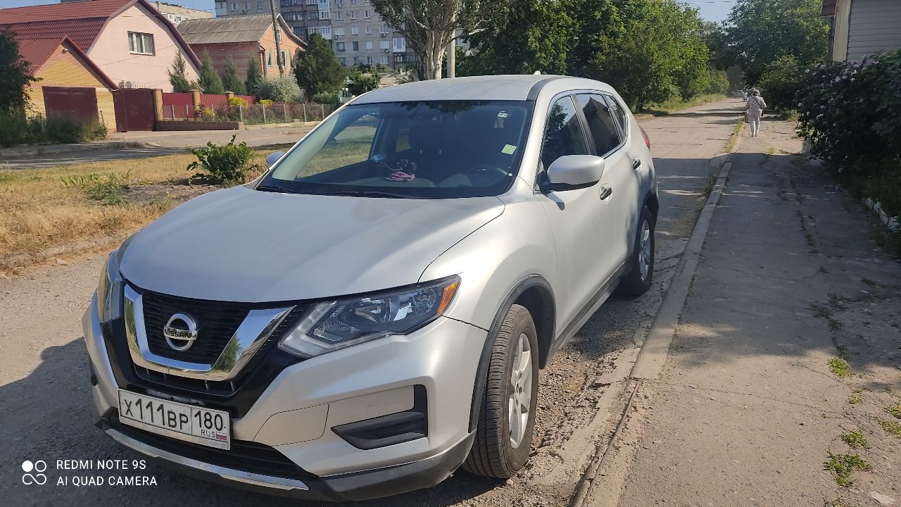 Nissan rouge, г. в.2017, американец, полный привод, серебристый, двс 2,5 л. 180 л. с. бензиновый на сжиженном углеводороде, газовая установка евро 5, коробка вариатор, все агрегаты в отличном состоянии, салон текстиль, темный, резина новая r 17 kumho, цена !900000 руб. , торг, - фотография - 2