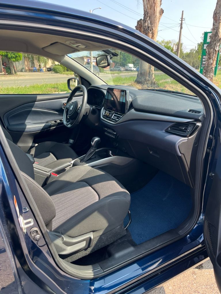 Продам suzuki baleno 2023 года. акпп объем 1.5, пробег 23800. машина в идеальном состоянии круговой обзор камер раздельный климат-контроль круиз-контроль корректор фар складывающиеся зеркала мультируль проекция скорости на лобовом стекле новая резина good year цена 2 🍋 все вопросы в телефонном режиме +7-949-322-77-07 - фотография - 8