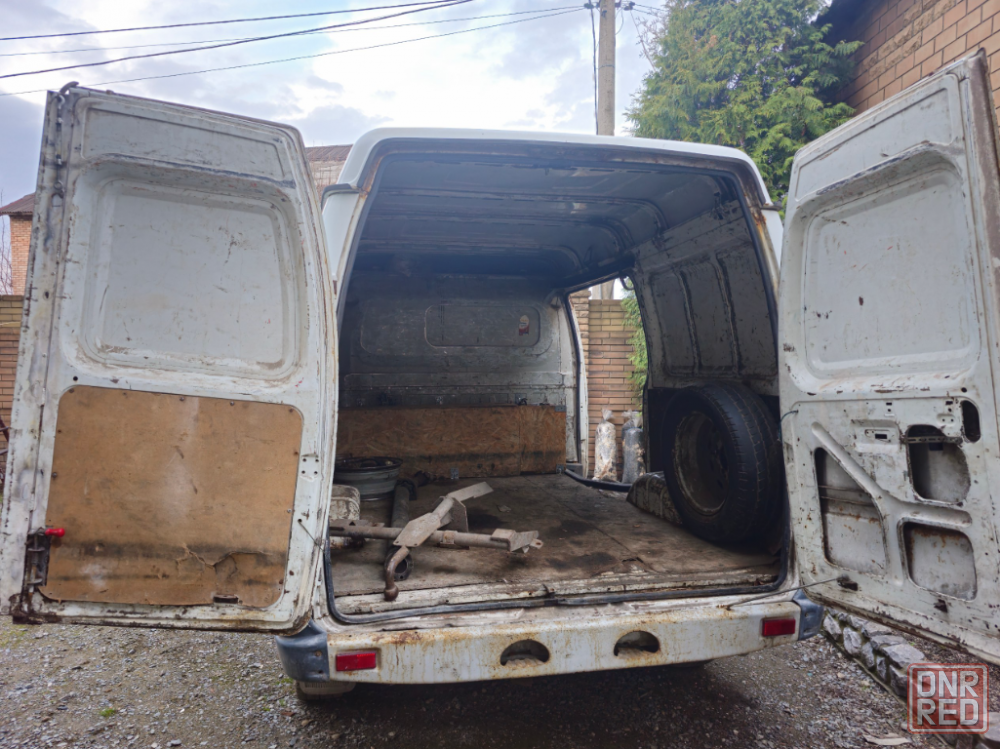 Продам gaz соболь (2752) фургон, не гнилой, новые: кпп, аккумулятор, карбюратор, гидроусилитель, электро-стеклоподъёмники, ц. замок, продольно-поперечные усиленные рессоры и многое другое. авто 2002 года, переоформлен в январе 2025. ---цена: 295 000 рублей--- номер телефона для связи +7 949 414 5787 - фотография - 7