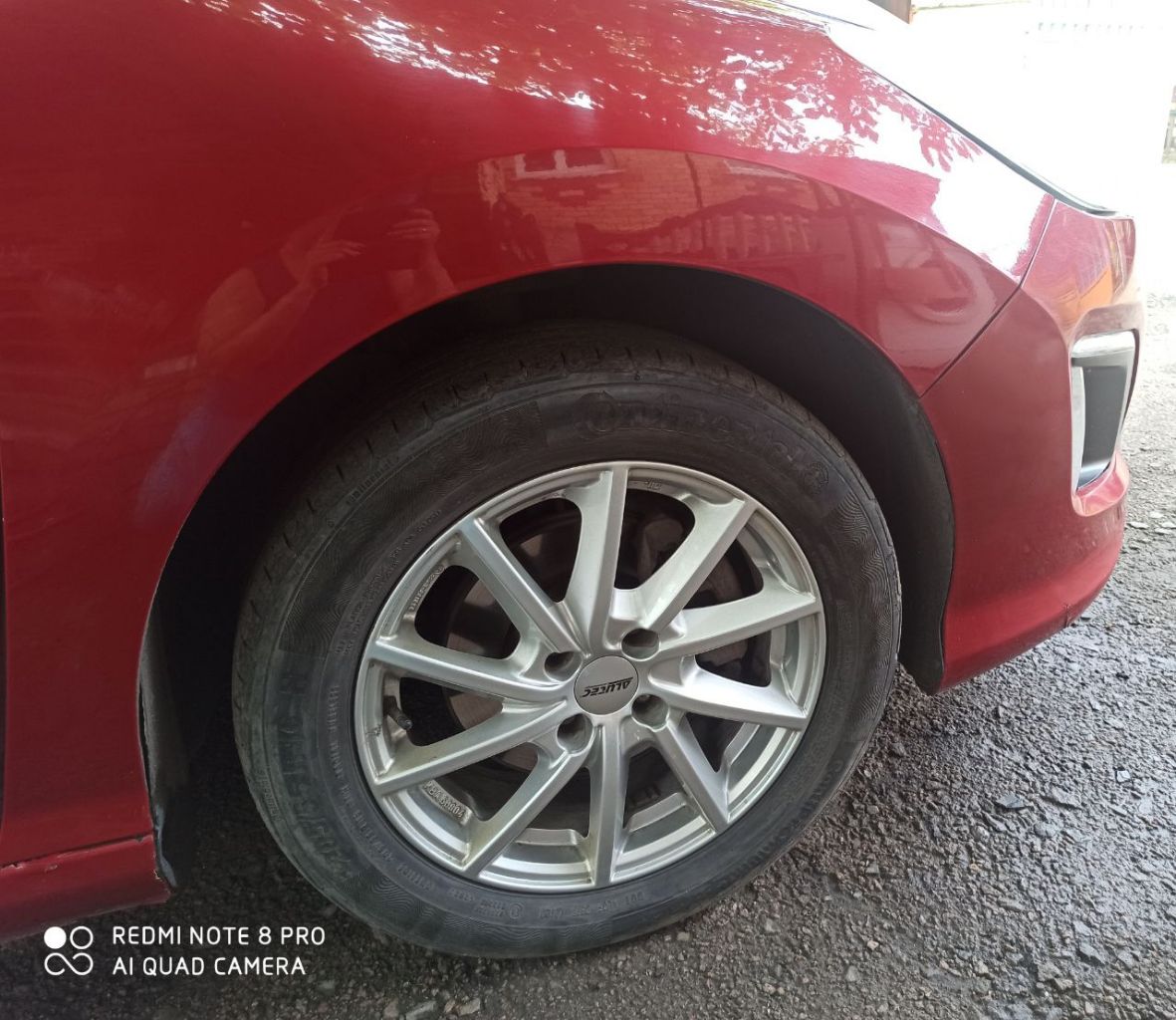 Продам пежо 308 хэтчбэк 2011 г. механика.5 ступ. 120 л. с. 1.6 л. пробег 198 тыс. кондиционер, гур, климат- контроль, 4 стеклоподьемника, обогрев сидений, переднего и заднего стекол, противотуманки, светодиодные дхо, вместительный багажник, новые чехлы. масла и расходники поменяны. стоят легкосплавные диски р16.в комплекте шипованная зимняя резина на штампах. 600 000 торг пишите или звоните +79493559025.шахтерск - фотография - 2