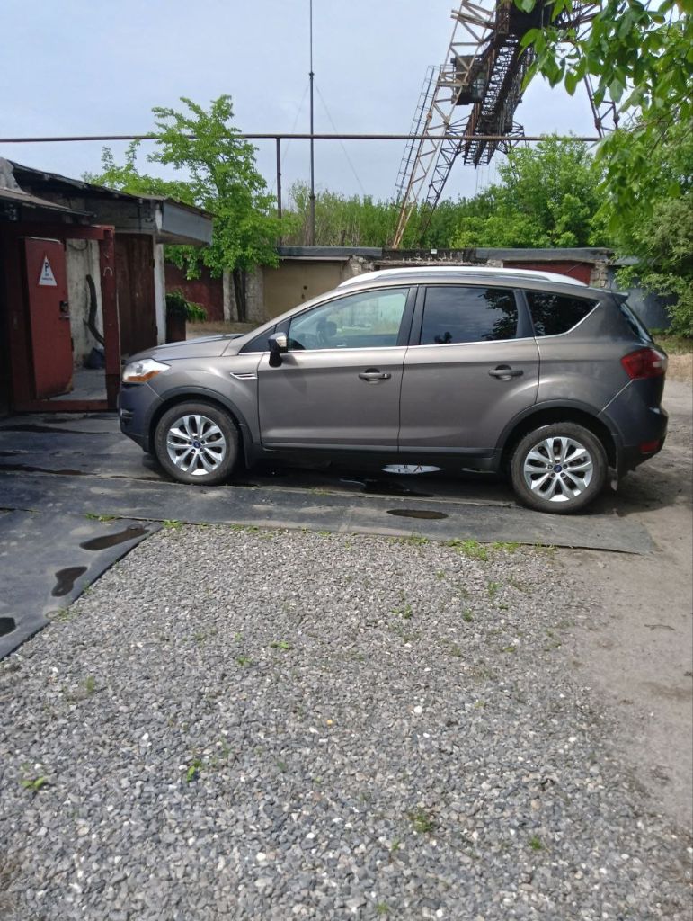 Продам форд куга 2.0 дизель на полном приводе отличное состояние собсвенник - фотография