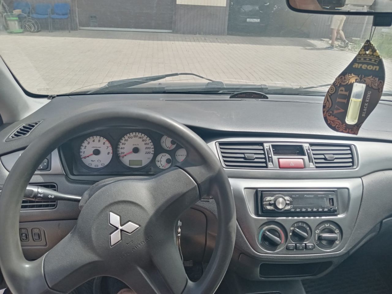 Митсубиси лансер 2007 1.6 двигатель отлично, масло не ест и не дымит. коробка, салон, ходовка на 5. цена 450000 +79591022570 - фотография - 2