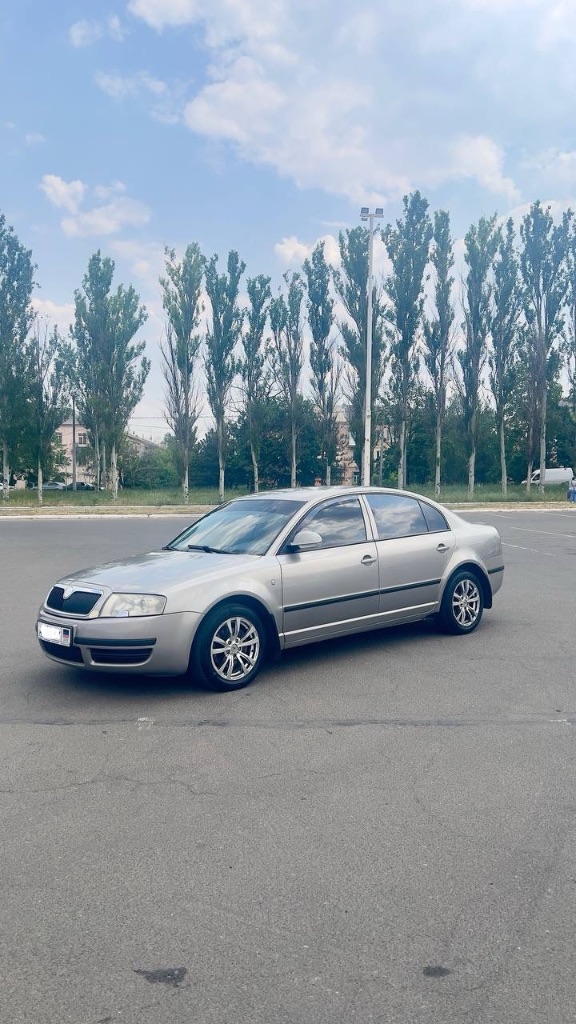 ‼‼продаю: skoda superb 2007 года‼‼ ‼мотор: 1.8 turbo mкпп‼ ✅цена: 750.000 руб. .✅ ✅пробег: 254 876 км✅ по кузову в хорошем состоянии, родной окрас, салон ухоженный, машина всегда в чистоте, гаражное хранение. технически автомобиль исправен и обслужен. вся ходовая часть в отличном состоянии, поменяны все фильтра и масла. комплектация: кондиционер, электропакет, abs, мультимедиа, сигнализация, установлен газ. 📞+7 (949) 412-64-26 📞+7 (949) 412-62-77 - фотография - 3