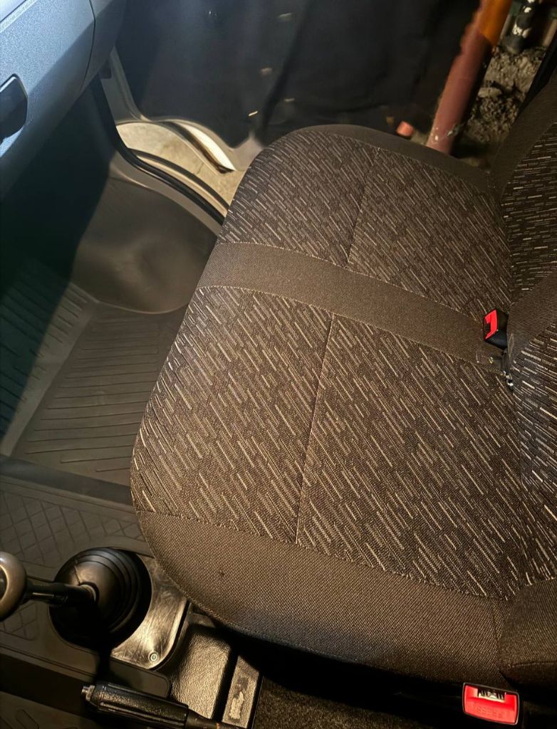 Продам газель - бизнес. состояние идеальное. 2014 г. в. пробег 124 000. вкладывать не нужно ничего, сел и поехал. ширина будки 2.04, длина 4.12, высота 1.90 ( по внутренним замерам). на все вопросы отвечу по телефону. г. макеевка цена 1 800 000. +79493569314 - фотография - 9