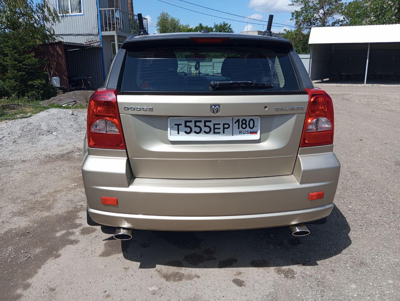 Продам свое личное авто dodge caliber 2010г. рестайлинг. 2.0 бензин, акпп-вариатор, пробег: 155т. в отличном состоянии, не бит, стекла оригинал, ухоженный, обслужен, гаражного хранения! двигатель, акпп, подвеска все отлично. сел и поехал! по кузову ок! abs, airbag, гур, круиз-контроль, кондиционер, эл/стекла-зеркала, подогрев, ц/замок, 2 ключа, магнитола android и т. д. салон хороший! документы в порядке, я владелец! продажа без номеров! ц: 800.000р. енакиево. +79493652755. - фотография - 3