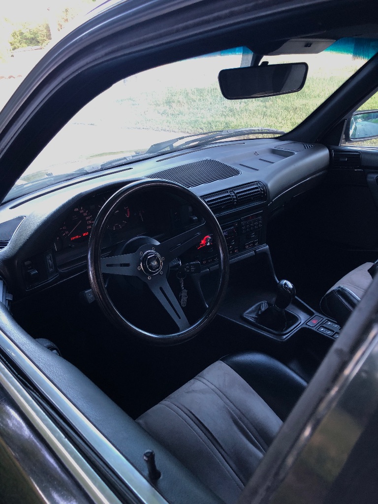 Bmw e34 m50b20 1992г. собственник, владею 2 года, до меня в одних руках. то каждые 5000 км. двигатель, коробка, ходовая в хорошем состоянии, машина обслужена, после последнего то 1300 км. отдаю с 2 комплектами дисков, лето свежее iron tyres, зима на дисках. комплект дорестового салона, руль. отдаю на рест салоне с красивым деревянным рулем в цвет деревянных вставок. из недавнего: свежий аккумулятор, амортизаторы, пружины, пыльники вкруг, сайлентблоки задней подвески, термостат, крышка-термостата, заменен антифриз. обмен, рассрочка не интересны. 450, хороший торг телефон: +79496061421 - фотография - 5