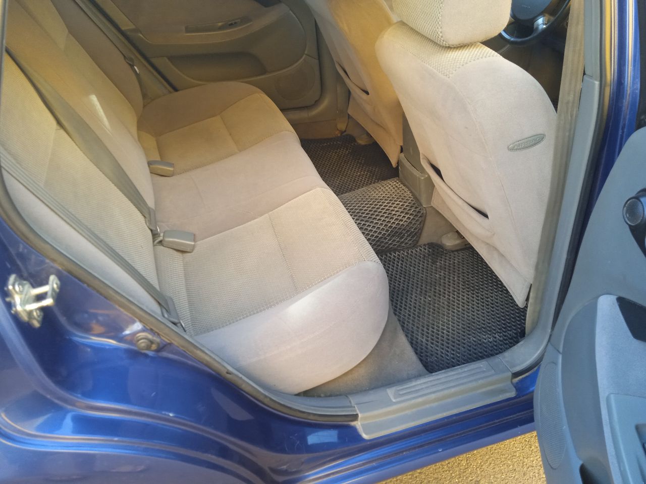 Продам шевроле лачетти 2007года выпуска, цена 450 000₽ торг, мотор 1,6l,109л, с, пробег 215тыс, авто в хорошем состоянии, что по кузову, что технически, шины зима r-15,комплектация: гидроусилитель руля, abs, четыре электростеклоподъёмника, шесть подушек безопасности кондиционер холодит, abc, подогрев зеркал заднего вида, музыка андроид, основной свет линза led, тонировка, сигнализация с автозапуском, обслужена вложений не требует, с документами порядок, три владельца по птс, интересующие вопросы по телефону, смотреть авто город, шахтёрск на стоянке поста гаи, тел +79495963046 - фотография - 7