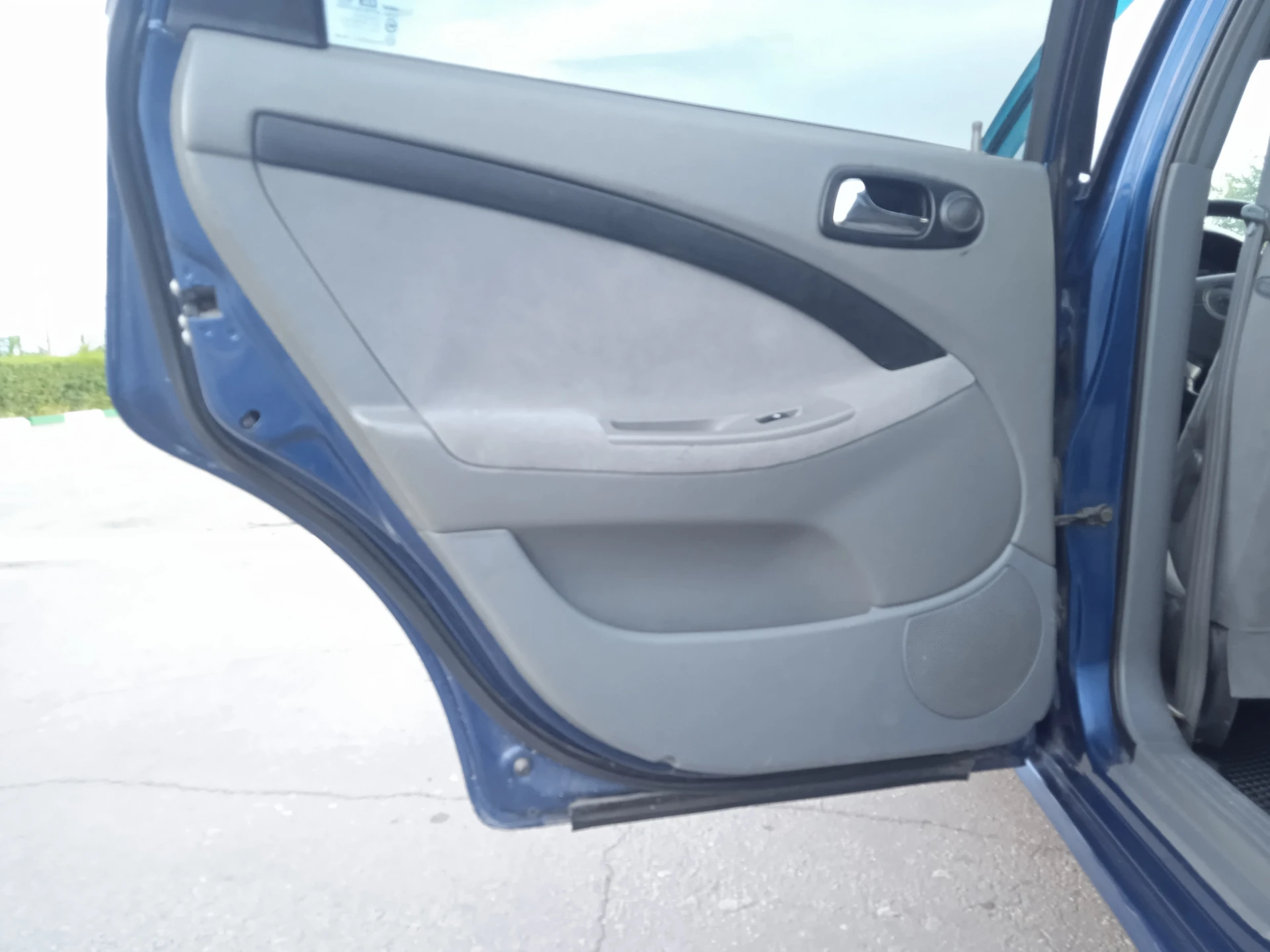 Продам шевроле лачетти 2007года выпуска 1,6l,109л, с, пробег 218тыс, авто в хорошем состоянии, что по кузову, что технически, шиы лето новые r-15, комплект зимних шины отдам в придачу, комплектация: гидроусилитель руля, abs, четыре электростеклоподъёмника, шесть подушек airbag, безопасности кондиционер холодит, подогрев зеркал заднего вида, музыка андроид, камера заднего вида, основной свет линза led, тонировка, сигнализация с обратной связью, обслужена вложений не требует, с документами порядок, три владельца по птс, интересующие вопросы по телефону, смотреть авто город, шахтёрск, тел +79495963046 цена 450рб, торг - фотография - 10