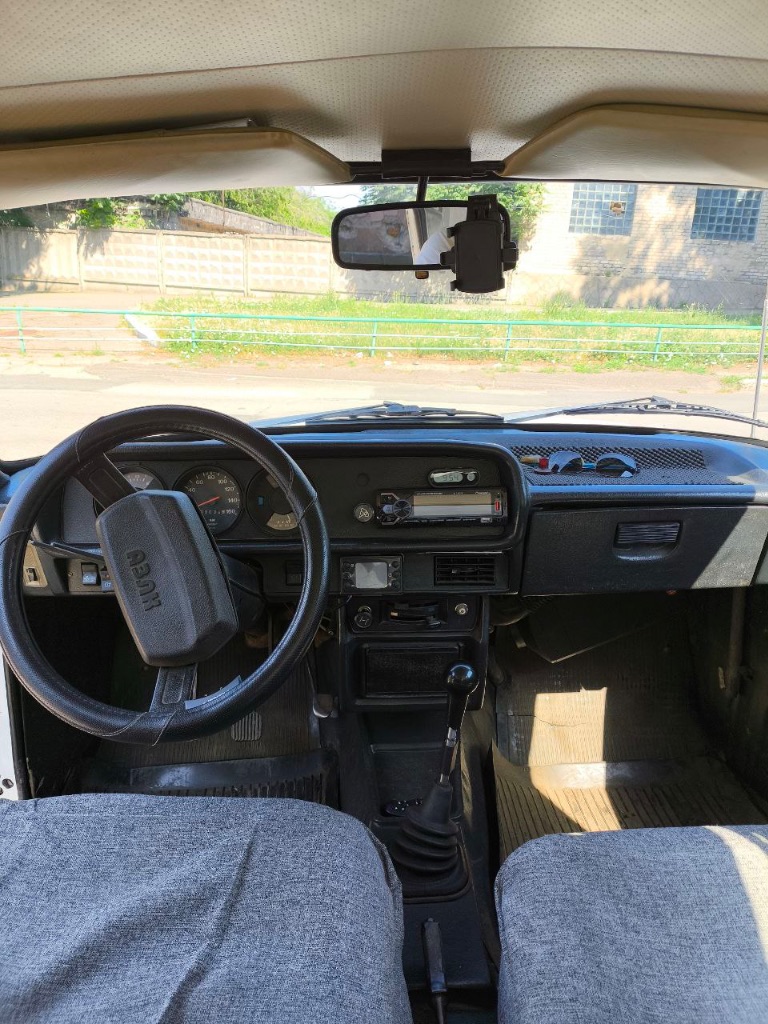 Москвич 2140, двигатель азлк 1,5 карбюратор новый дааз 2107, новый бензонасос, корзина, диск сцеплен... - фотография