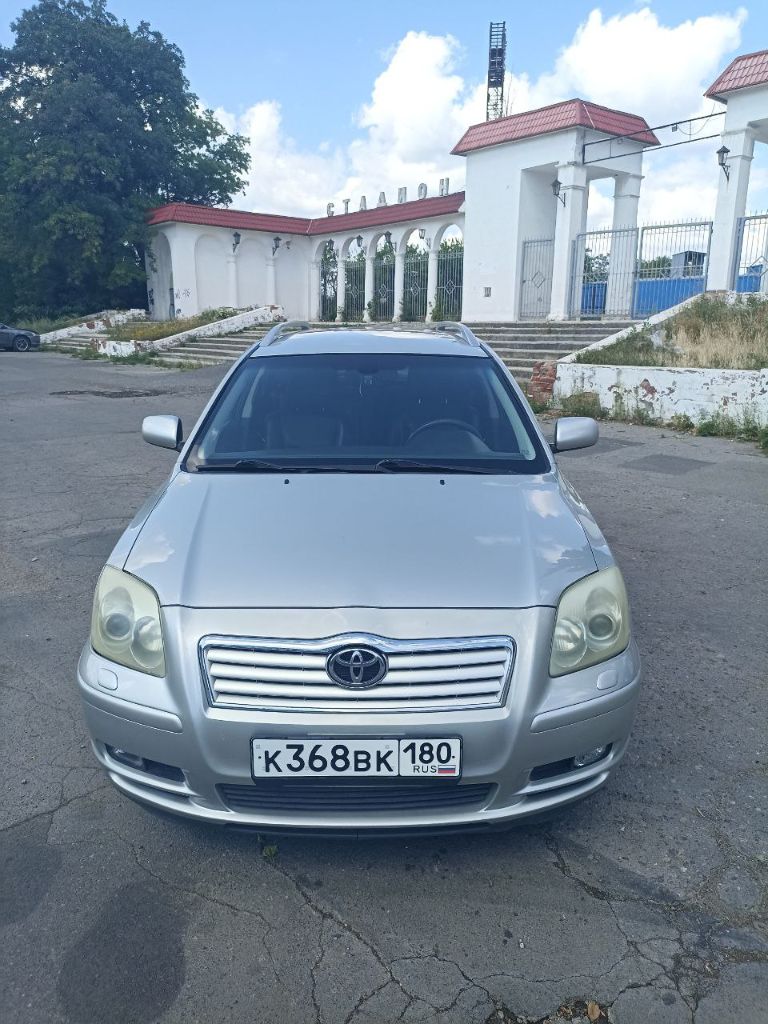 Продам toyota avensis 2,4 автомат в кузове универсал 2004 г. в. отличное состояние для своего возраста! пробег — 282 тыс. км, но машина в полном порядке: двигатель после капремонта (пробег после ремонта — всего 10 тыс. км). произведен капитальный ремонт генератора, заменён радиатор. кузов в хорошем состоянии, автомобиль без дтп. комплектация на уровне: кожаный салон, подогрев сидений, электростеклоподъёмники (4 шт. ), электроскладывание зеркал, 2-зонный климат-контроль, датчик дождя и т. д. дополнительно с авто отдам: зимнюю резину (в хорошем состоянии), моторное масло, фильтр и новые передние колодки. машина на увереном ходу. цена 750 000 руб. , торг только у капота. мой номер +79494901802 эдуард. звоните, отвечу на все интересующие вопросы. - фотография - 5
