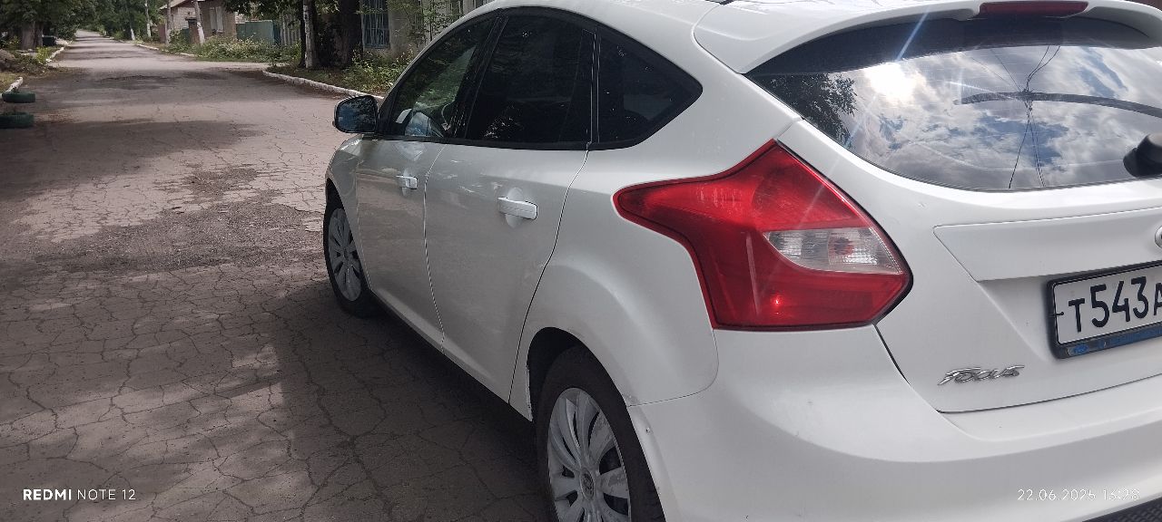 Очень срочно продам форд фокус 3 хэтчбек, 720 т. р торг, 2011 г. в 1,6 125л. с, автомат, пробег 214 т. к, . кондиционер, гур, srs, esp, мультируль, переоформление, владелец +79493228763, +79493228762 телеграмм на этих номерах - фотография - 3