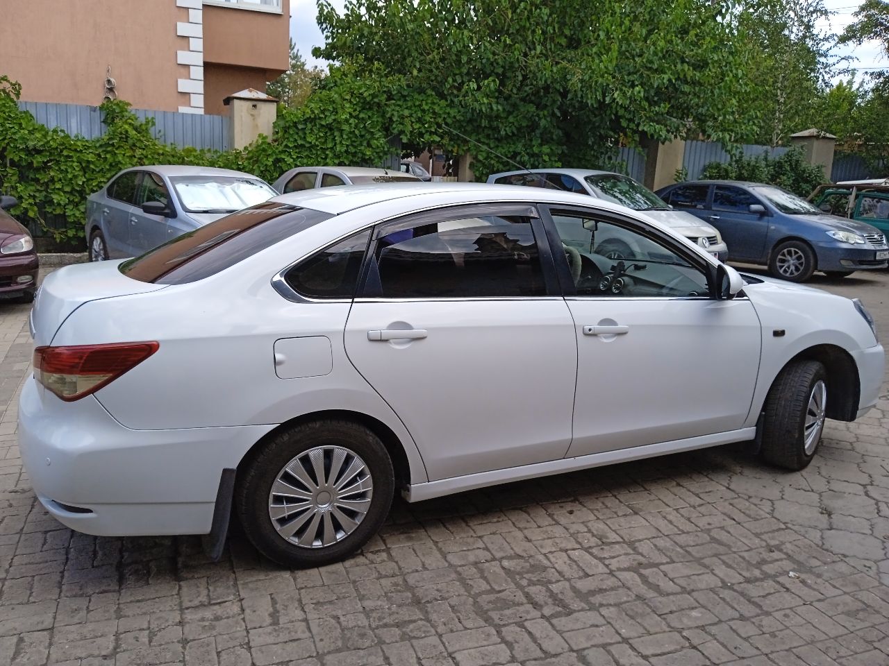 Ниссан альмера 2014 г. в. мкпп, пробег 186 т. км. владею год, собственник. всё работает в штатном режиме, ремонт производился вовремя. двигатель отлично, коробка без посторонних звуков. цена 720 т. руб. , торг при осмотре. +7-949-441-83-72 максим - фотография - 4