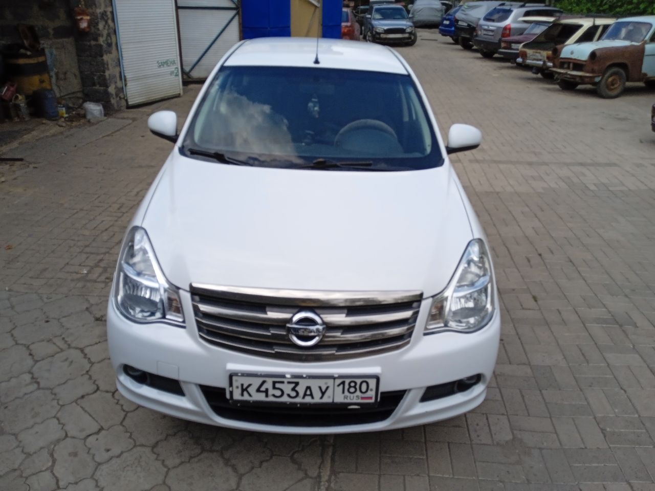 Ниссан альмера 2014 г. в. мкпп, пробег 186 т. км. владею год, собственник. всё работает в штатном ре... - фотография