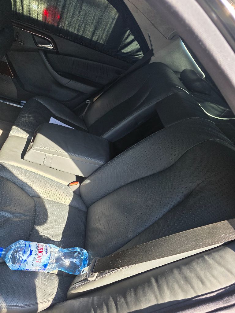 Продам. mercedes-benz w220 s600 trasco ( бронированный в6/7+) пробег 50 000 км. (оригинальный) 2002 год редкое состояние. технически полностью исправен. работает абсолютно всё. кузов полностью обработан керамикой. свет отличный. коробка и мотор работают идеально. диски с бронирезиной в отличном состоянии. документы чистые. 1,850 🍋 торг +7 949-8000-900 - фотография - 12