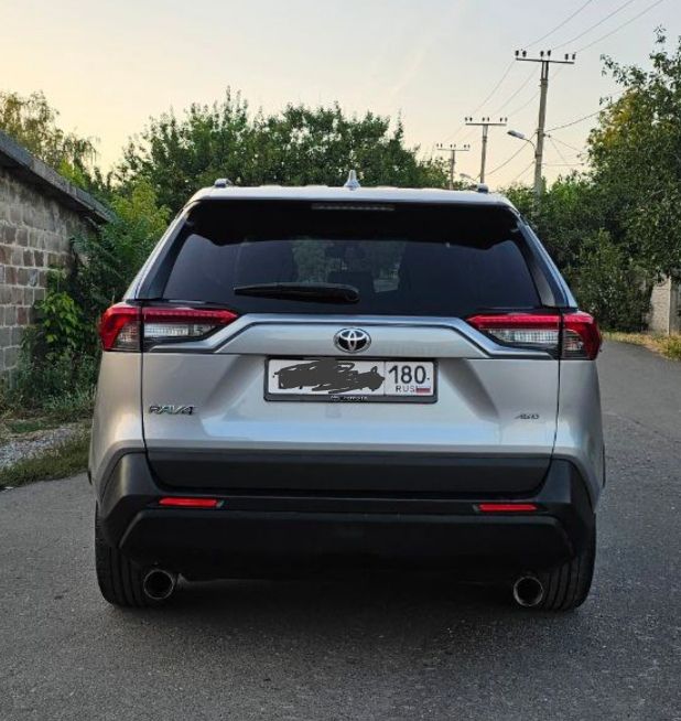 Продам тойота rav4 2021 полный привод двигатель 2.5 8 ступенчатый автомат пробег 38000 цена 3350000 торг. донецк. +79493162292 - фотография - 2