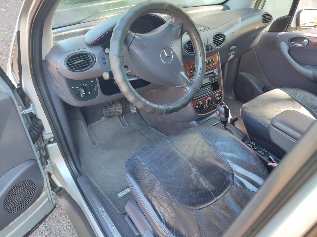Мерседес 2005. год. в. идеальном. состоянии коробка. 5 ст. автомато. авто. из. швейцарии. в таком. состоянии. осталось. очень. мало. тел. ±79493373857 - фотография - 7