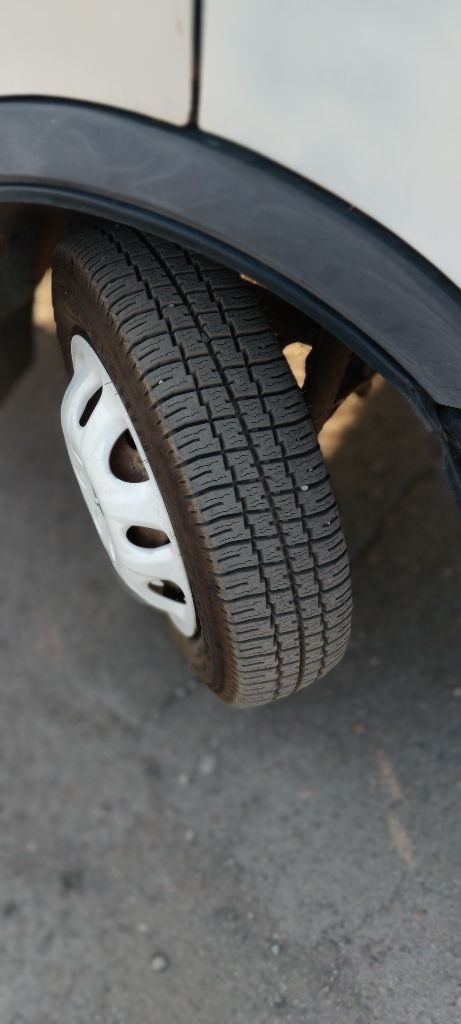 Продам газель 3302, 2002 г, в. метан 4 балона. на увереном ходу. остальное по телефону:+79493707123 - фотография - 3