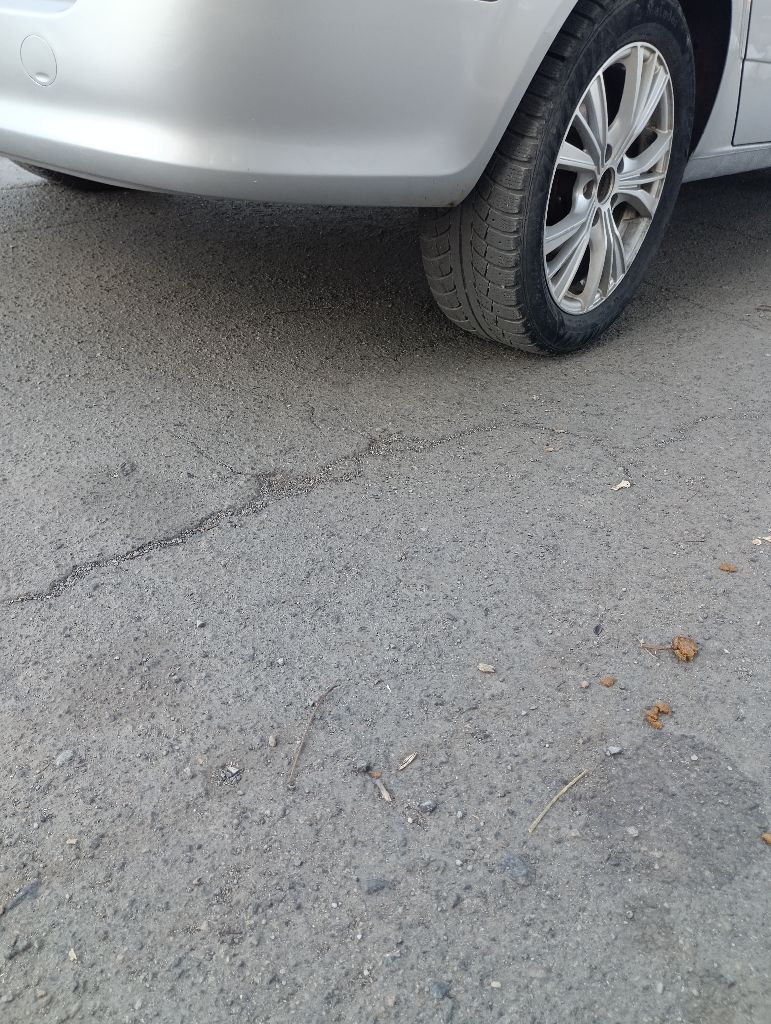 Продам опель астра универсал,2007 год 1.6 самый простой без всякой хрени, машина в хорошем состоянии, без вложений кузов весь целый оцинкованный, матор коробка без вопросов, ходовая в отличном состоянии не гремит не гудит не скрипит в ходу мягкая, резина зима, салон ухоженный, комплектация гур электоростеклоподъёмники кондёр заправлен дует хорошо электро зеркала круиз контроль музыка не плохая, вместительный багажник по документам я владелец цена 520₽ торг. - фотография - 17