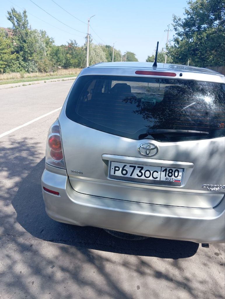 Продаю тоyota (тойота) corolla verso 2 2005 г. в. дизель 2 л. 268 тыс. пробег. не пригон. я хозяин, единственная запись в птс. настоящий японец, приемистый очень резвый. оцинкованный кузов. двигатель, не дымит масло не расходует. климат контроль, работает идеально. два комплекта резины на дисках. хороший свет, музыка. настоящий минивен. при разложенных задних сидениях получается ровный пол. ложится в длину взрослый человек. вмещается 18 банановых ящиков. в машине работает каждая кнопка. у меня около года, продаю в связи с покупкой другого авто. цена вопроса 800 тыс. р. машина в донецке. тел. +7949 348 0078 - фотография - 12