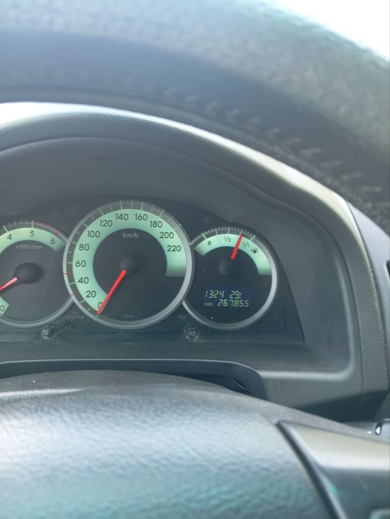 Продаю тоyota (тойота) corolla verso 2 2005 г. в. дизель 2 л. 268 тыс. пробег. не пригон. я хозяин, единственная запись в птс. настоящий японец, приемистый очень резвый. оцинкованный кузов. двигатель, не дымит масло не расходует. климат контроль, работает идеально. два комплекта резины на дисках. хороший свет, музыка. настоящий минивен. при разложенных задних сидениях получается ровный пол. ложится в длину взрослый человек. вмещается 18 банановых ящиков. в машине работает каждая кнопка. у меня около года, продаю в связи с покупкой другого авто. цена вопроса 800 тыс. р. машина в донецке. тел. +7949 348 0078 - фотография - 25