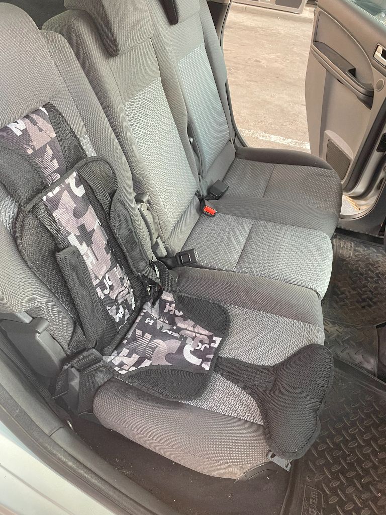 Продам ford focus c-max 1.8, механика, 2004г, 360000 км! 560000 р. полностью обслуженный автомобиль, пригнанный из германии 3 года назад! здесь один владелец! масло заменено, месяц назад сделан капремонт головки двигателя, кольца заменены год назад. месяц назад заменен комплект цепи, поменяны ремни, перебраны стартер и генератор и т. д.(остальное по телефону), живой, комфортный автомобиль! возможен обмен на паркетник( нужна машина повыше) в салоне не курили. зимняя резина в комплекте. возможен обмен. кузов в родной краске. установлен газ( вписан в птс)фен 3916641. возможен торг при осмотре. - фотография - 21