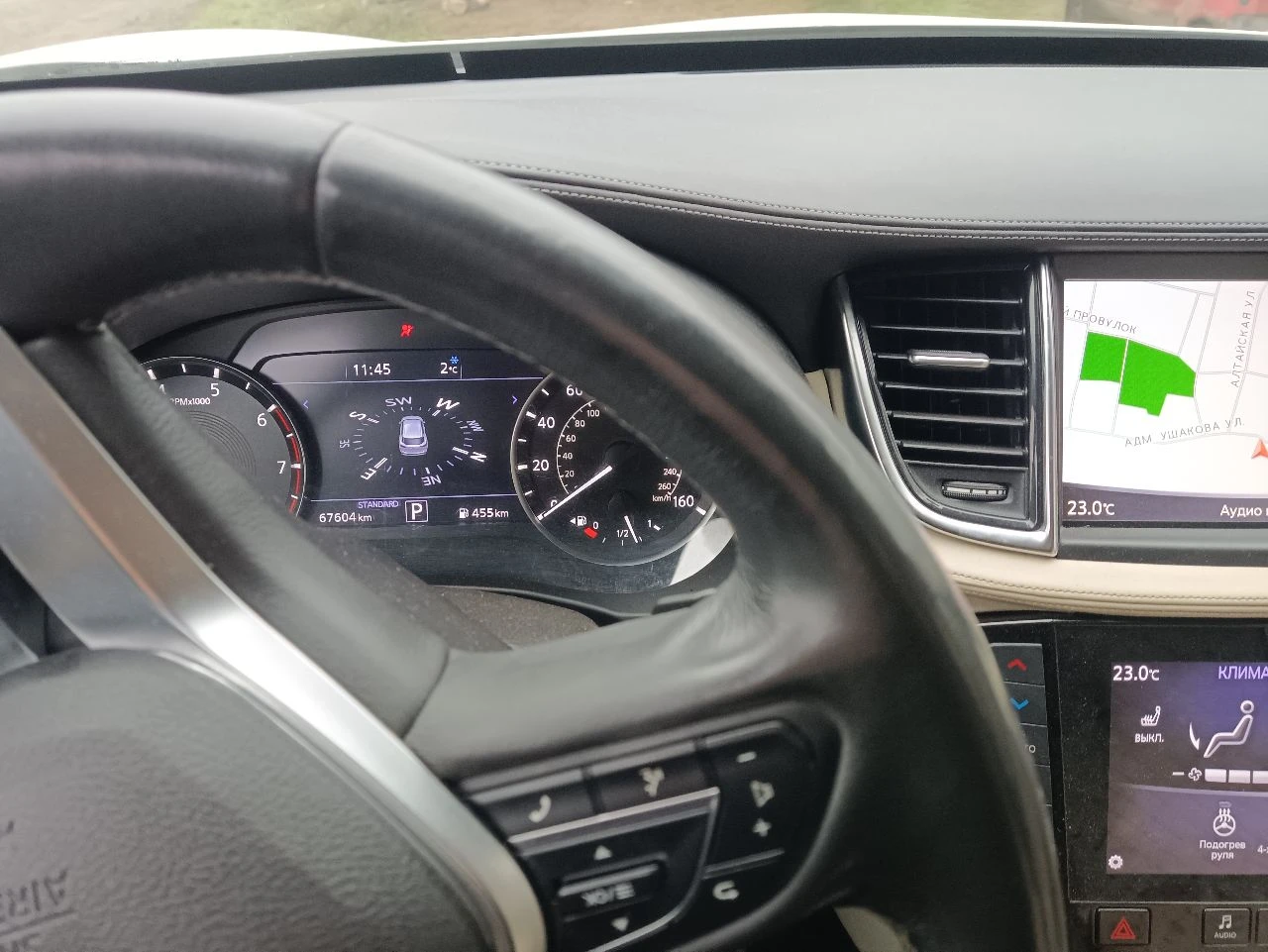 Продам infiniti qx 50, 2018 г. ,2 л. турбо, 270 л. с., в отличном состоянии, учёт рф, пробег 68000 км, диски 19, панорамная крыша, люк и т. д. тел. +7949 307-4808 цена 3.2. тел +7949 307-4808 - фотография - 5