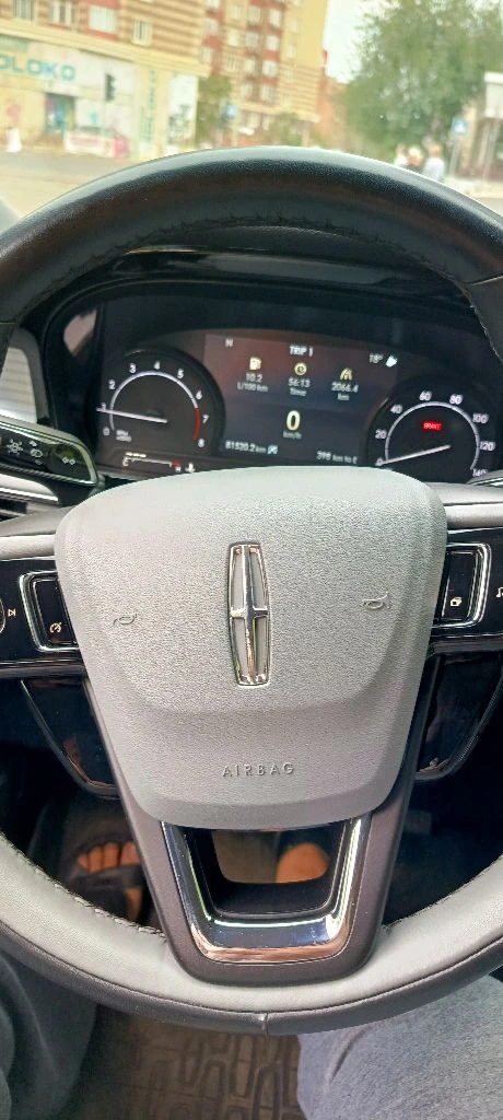 Продам авто lincoln corsair 2022г 2л 250л полный привод акпп пробег 81т цена 2.480 торг возможен обмен все вопросы по телефону +79494768913. - фотография - 3