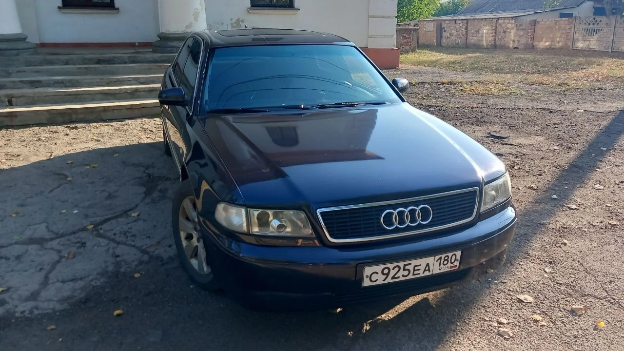 Продается audi a8 d2 1996 г. в. легенда немецкого автопрома. год: 1996 кузов: седан (d2) двигатель: 2.8 бензин кпп: механическая передний привод цвет кузова: тёмно синий машина в хорошем состоянии для своего возраста. все основные системы работают. отличный вариант для ценителя или как первый автомобиль в надежные руки. продажа от собственика обязательно с переоформлением звоните, отвечу на все вопросы. авто находится в горловке цена 380000 рублей номер для связи +79494919568 на этом же номере есть телеграмм - фотография - 7