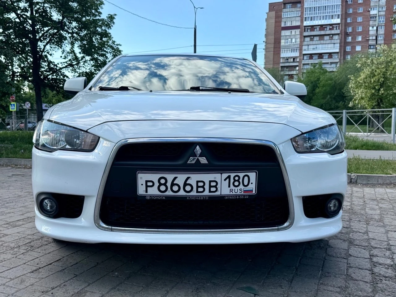Продам: донецк mitsubishi lancer x рестайлинг 2014 года. птс: оригинал пробег:133.000 тыс км машина в отличном состоянии, без каких либо нареканий. собственник, по факту я 2-й хозяин, был перевес номеров в одной семье !пробег оригинал 100%, вся в родном окрасе, любые проверки включая сто приветствуется. диски r-17 новая резина, камера заднего вида, регистратор в зеркале, цена:1🍋75тыс руб 📲📲📲 7 949 317 52 79 - фотография - 6