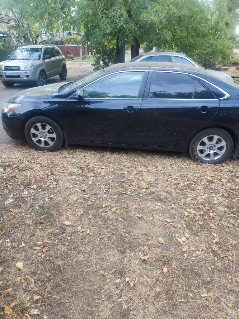 Продам тоета камри в 55 кузове 2017 года с пробегом 214 тысяч в идеальном состоянии что по кузову что по двигателю коробка работает отлично резина в хорошем состоянии и отдам комплект зимней резины цена данного автомобиля 1.7 торг звоните все расскажу по машинке+79493137845 - фотография - 6