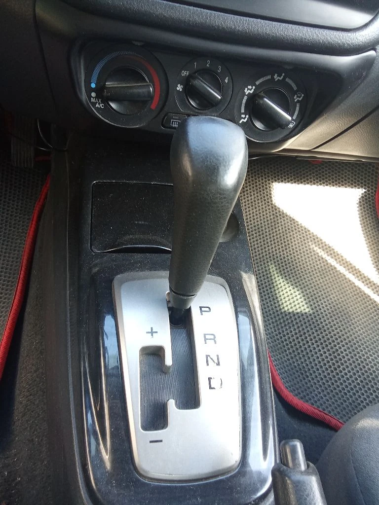 Продам мицубиси лансер 2004года цена 400 тыс. автомобиль технические в хорошем состоянии двигатель 1.6 бензин коробка автомат перебраны вся ходовая, поставлен новый генератор, резина новая, масло менял в апреле этого года. салон в ухоженном состоянии, музыка с документами порядок, продам с обязательным переоформлением тел. +79493698387 - фотография - 4