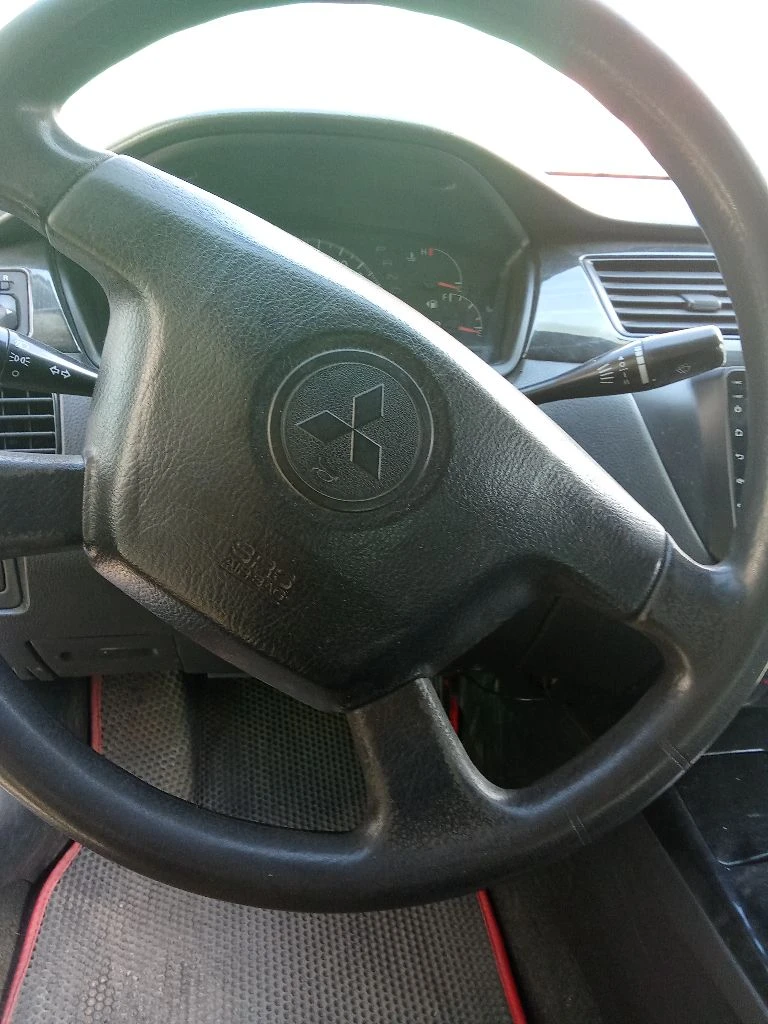 Продам мицубиси лансер 2004года цена 400 тыс. автомобиль технические в хорошем состоянии двигатель 1.6 бензин коробка автомат перебраны вся ходовая, поставлен новый генератор, резина новая, масло менял в апреле этого года. салон в ухоженном состоянии, музыка с документами порядок, продам с обязательным переоформлением тел. +79493698387 - фотография - 3