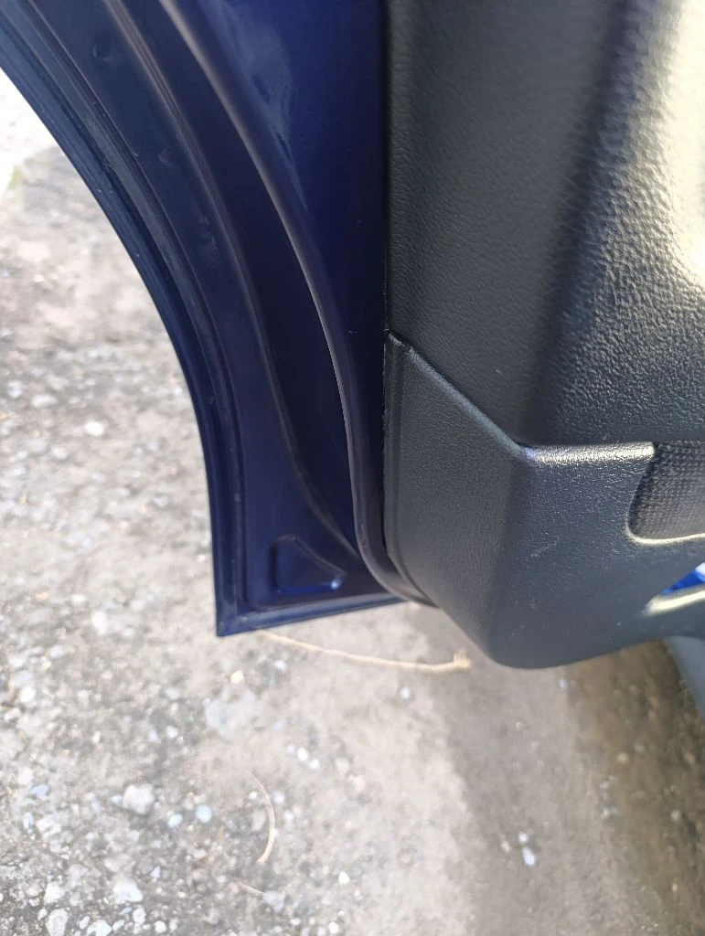 В приоритете обмен на опель зафира а или другой компактвэн с моей доплатой, так же рассмотрю обмен на опель вектра с, . я 1 хозяин по птс. документы в полном порядке. владею авто 4 года. только переоформление в мрэо. двс 1.6 8клапанный, самый простой и надежныйкондер заправлен, усилитель руля, рег. руля, корректор фар, авс, эл. рег. зеркал, два эл. стеклопод. обогрев заднего стекла, печка жарит. приятный салон. коробка механика. недавно поменял: две ступицы, перед. колодки, передние стойки, стойки стабилизатора, опорные подшипники, масло в двс, все фильтра, опоры двс. два комплекта резины на родных штампах размер 15.есть багажник на крышу на эту модель, отдам в подарок. для своих лет авто в хорошем состоянии. тел: +7949 368 32 30 цена 450т. р.торг. макеевка - фотография - 12