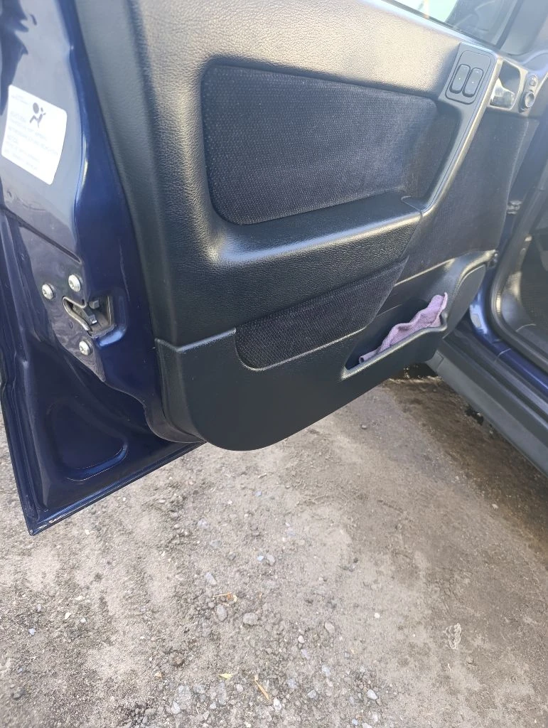 В приоритете обмен на опель зафира а или другой компактвэн с моей доплатой, так же рассмотрю обмен на опель вектра с, . я 1 хозяин по птс. документы в полном порядке. владею авто 4 года. только переоформление в мрэо. двс 1.6 8клапанный, самый простой и надежныйкондер заправлен, усилитель руля, рег. руля, корректор фар, авс, эл. рег. зеркал, два эл. стеклопод. обогрев заднего стекла, печка жарит. приятный салон. коробка механика. недавно поменял: две ступицы, перед. колодки, передние стойки, стойки стабилизатора, опорные подшипники, масло в двс, все фильтра, опоры двс. два комплекта резины на родных штампах размер 15.есть багажник на крышу на эту модель, отдам в подарок. для своих лет авто в хорошем состоянии. тел: +7949 368 32 30 цена 450т. р.торг. макеевка - фотография - 11