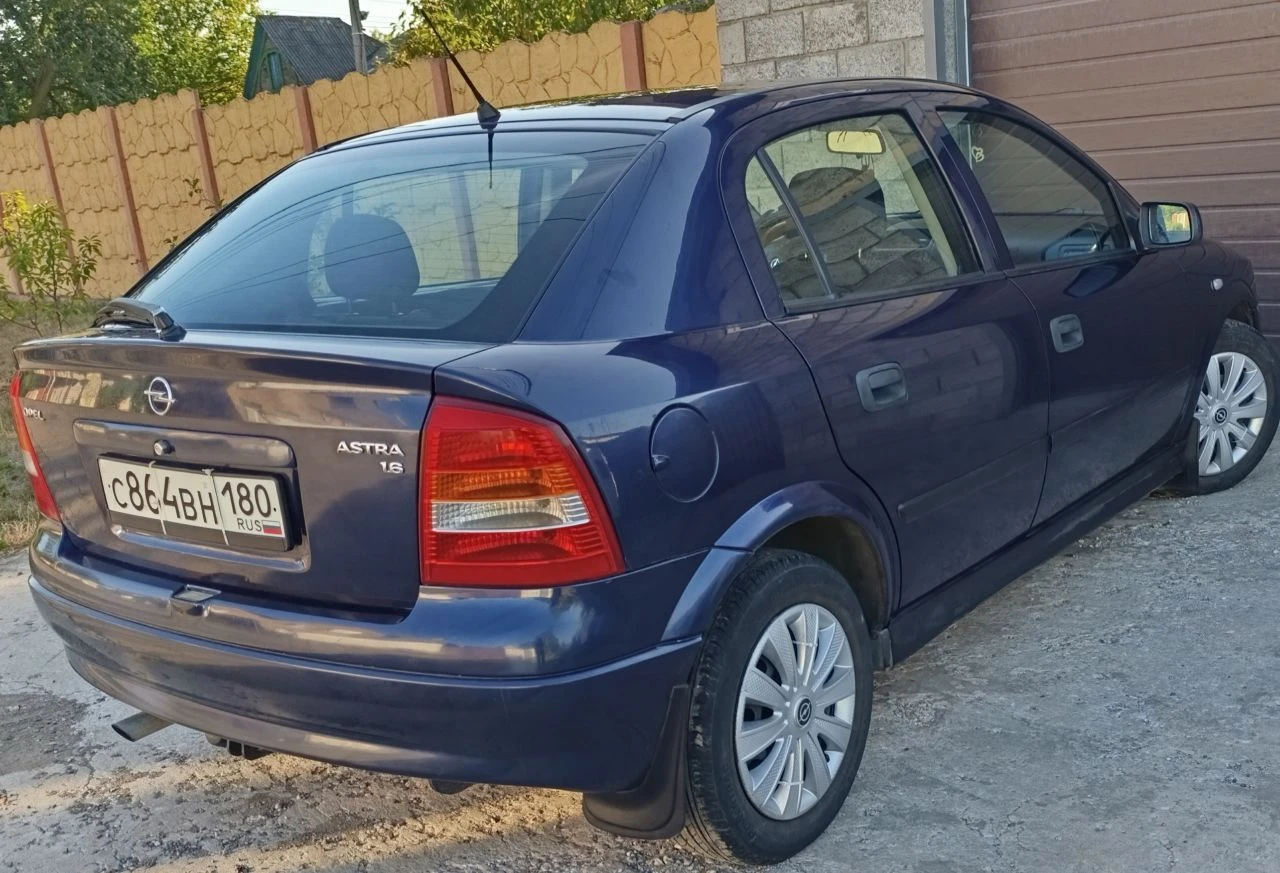 В приоритете обмен на опель зафира а или другой компактвэн с моей доплатой, так же рассмотрю обмен на опель вектра с, . я 1 хозяин по птс. документы в полном порядке. владею авто 4 года. только переоформление в мрэо. двс 1.6 8клапанный, самый простой и надежныйкондер заправлен, усилитель руля, рег. руля, корректор фар, авс, эл. рег. зеркал, два эл. стеклопод. обогрев заднего стекла, печка жарит. приятный салон. коробка механика. недавно поменял: две ступицы, перед. колодки, передние стойки, стойки стабилизатора, опорные подшипники, масло в двс, все фильтра, опоры двс. два комплекта резины на родных штампах размер 15.есть багажник на крышу на эту модель, отдам в подарок. для своих лет авто в хорошем состоянии. тел: +7949 368 32 30 цена 450т. р.торг. макеевка - фотография - 2