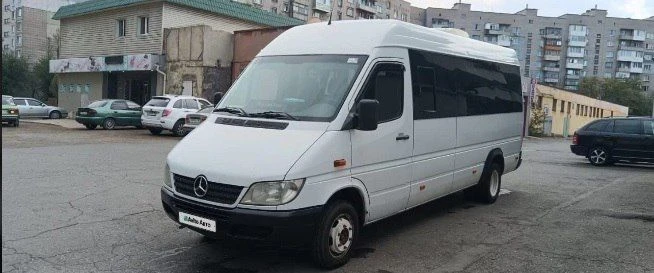 Продам микроавтобус мерседес бенц спринтер классик. 2016 год. в отличном состоянии. 16 мест. 413 cdi... - фотография