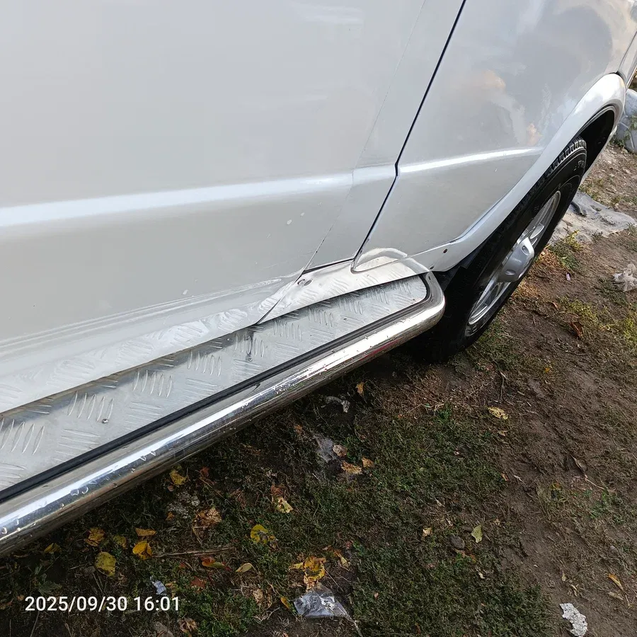 Соболь для души! из комфорта: электроподъемники, мульти-руль, торпеда бизнес, гур, качественный авто звук. далее самое интересное: соболь полностью обесшумлен кузов, кабина, дверные карты, всё обесшумивал. пол выполнен из нержавеющего алюминия, остальное это вагонка хвоя, сосна (покрывал биотонером и лаком в 2 слоя), диски литые, резина усиленная новая зимняя липучка (triangle), брал с большим профилем 225/65/16c, нигде не застрянет) зеркала боковые, новые с подогревом, стопы задние новые, фары новые (стекло), противотуманки ставил новые. свет на 10/10. вся обработана от коррозии, ни одного рыжика нет, так же шумка защищает от ржавчины! передок полностью перебран, балка перебрана, барабаны, колодки новые, рессоры новые самые мощные и при этом самые мягкие, глушитель (новый) переварен под баллоны метан, подвесной новый компрессия в каждом цилиндре идеальная. звук, очень приятный, езда очень плавная, очень хорошо набирает. движок, коробка да и вообще вся ходовая в идеальном состоянии! цена: 900.000. торга нет! делал для себя, для отдыха, можно спать в - 30 (проверял). машина в луганске. все номера читаются, не в залоге, не в кредите, запретов нет. за дополнительными фото, видео и т. д. в лс. +79591915862 (телеграм, ватсап). - фотография - 14