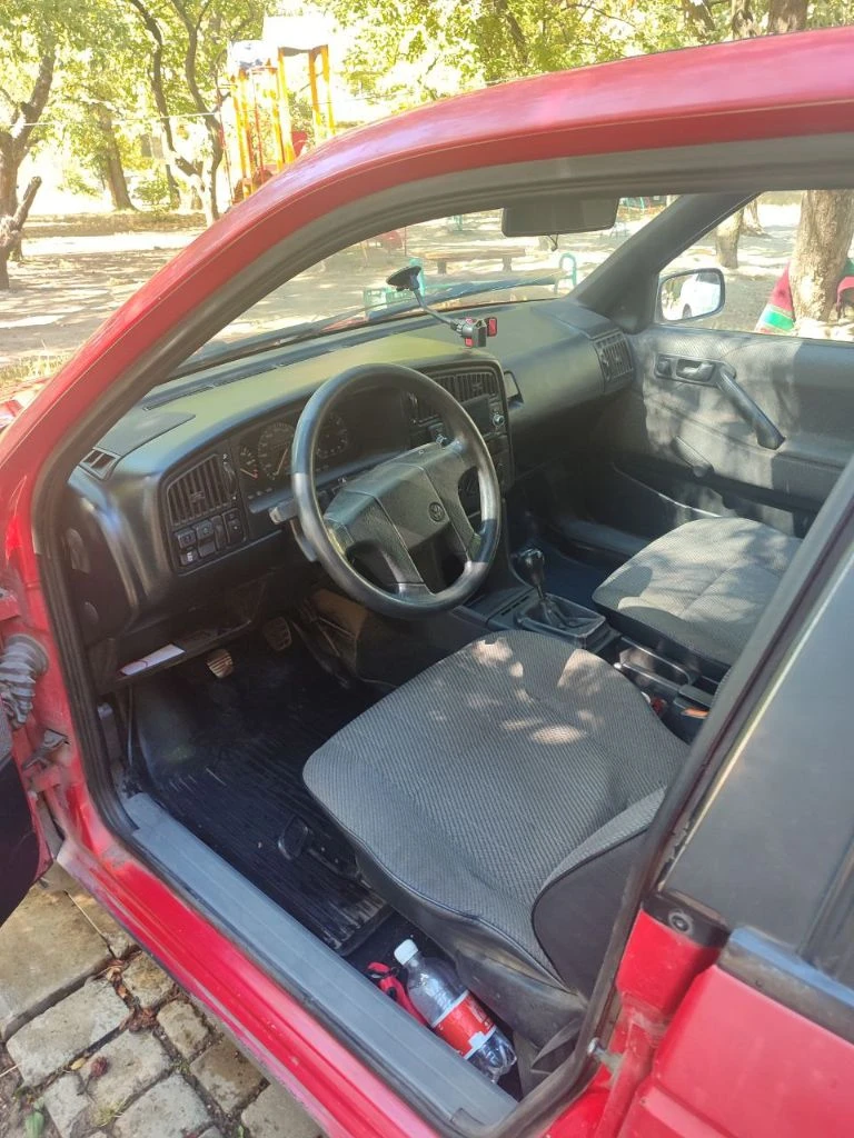 Volkswagen passat b3,1990, двс 1,8 бензин. после капремонта двс 30000км. расход по трассе 7,5,по гор... - фотография