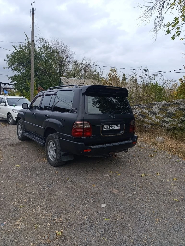 Лексус lx470 2000 гв. Хорошее состояние, езжу каждый день, авто в пленке так покупал, пробег 440000 км. Цена 1450000 торг разумный. Тел +79490936357 - фотография - 2