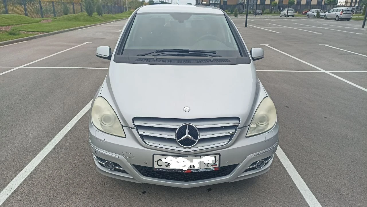 Продам mercedes benz класс б, кузов 245 - в хорошем состояние. автомобиль покупался в 2020 году в грузии с пробегом 59000 тыс. (есть подтверждающий документ по данному пробегу). в настоящее время оригинальный пробег 149000. машина находится в хорошем (очень ухоженном) состоянии. все всегда обслуживалось вовремя и на расходники вышесреднего качества. последняя замена масла в двигатели на 143000, а в коробке на 134000. проблем по ходовке, двигателю и коробке нет никаких. комплектация спорт. есть не значительные сколы по машине. продаю связи с покупкой новой машины. своевременно обслуживался. куплен не в кредит. оригинальный птс. кузов в родной краске. не участвовал в дтп. в салоне не курили. зимняя резина в комплекте. зимняя резина в комплекте. летняя резина в комплекте. обмен не интересует. возможен торг при осмотре. возможен торг при осмотре. тел. +79281538202 (вацап, телеграмм) - фотография - 2