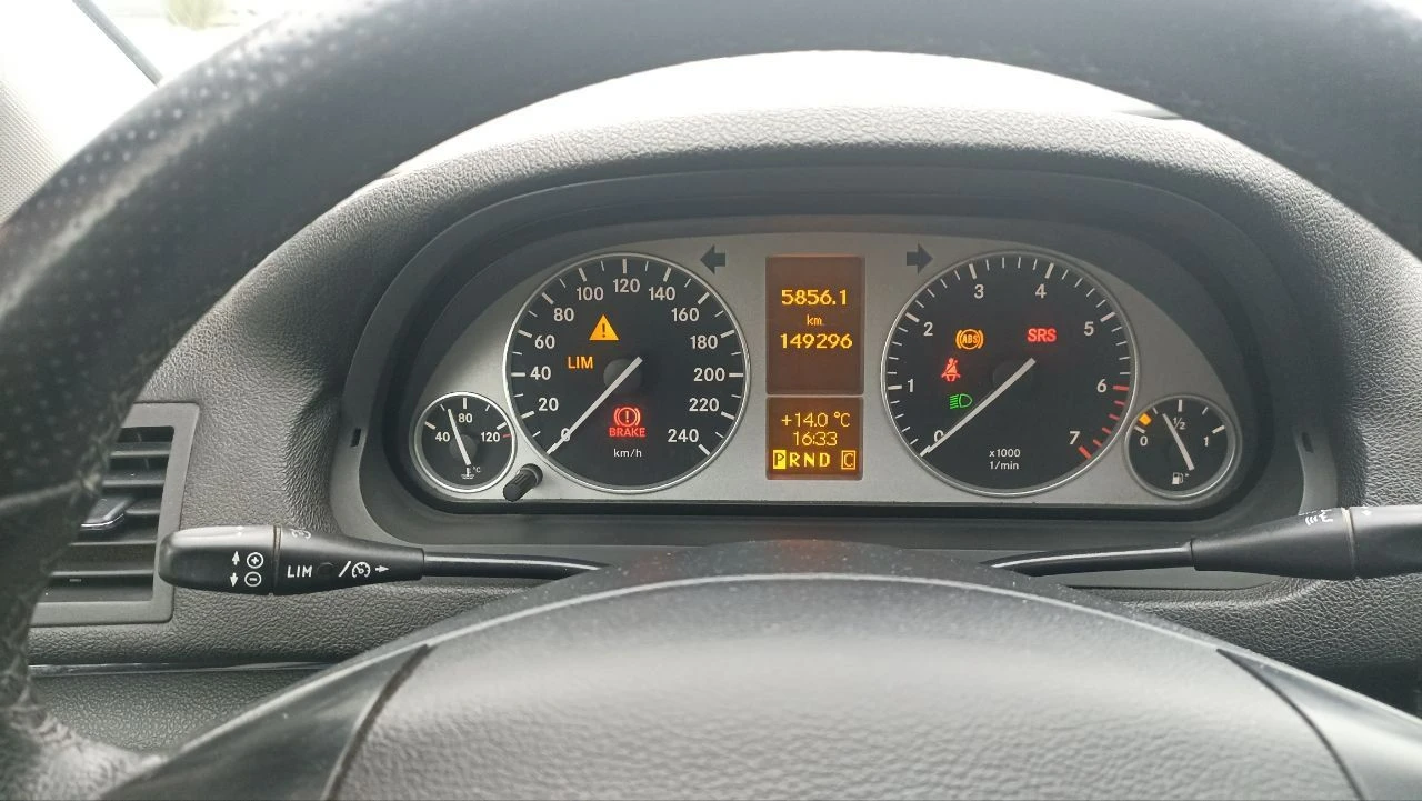 Продам mercedes benz класс б, кузов 245 - в хорошем состояние. автомобиль покупался в 2020 году в грузии с пробегом 59000 тыс. (есть подтверждающий документ по данному пробегу). в настоящее время оригинальный пробег 149000. машина находится в хорошем (очень ухоженном) состоянии. все всегда обслуживалось вовремя и на расходники вышесреднего качества. последняя замена масла в двигатели на 143000, а в коробке на 134000. проблем по ходовке, двигателю и коробке нет никаких. комплектация спорт. есть не значительные сколы по машине. продаю связи с покупкой новой машины. своевременно обслуживался. куплен не в кредит. оригинальный птс. кузов в родной краске. не участвовал в дтп. в салоне не курили. зимняя резина в комплекте. зимняя резина в комплекте. летняя резина в комплекте. обмен не интересует. возможен торг при осмотре. возможен торг при осмотре. тел. +79281538202 (вацап, телеграмм) - фотография - 9