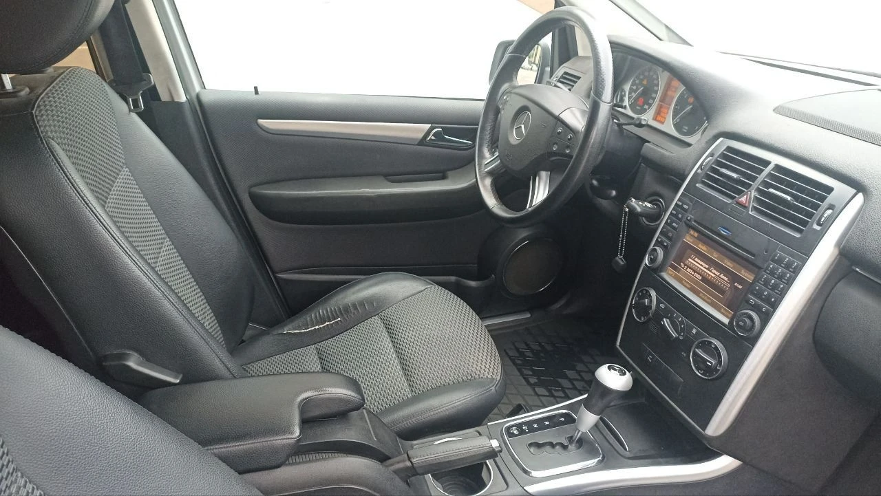 Продам mercedes benz класс б, кузов 245 - в хорошем состояние. автомобиль покупался в 2020 году в грузии с пробегом 59000 тыс. (есть подтверждающий документ по данному пробегу). в настоящее время оригинальный пробег 149000. машина находится в хорошем (очень ухоженном) состоянии. все всегда обслуживалось вовремя и на расходники вышесреднего качества. последняя замена масла в двигатели на 143000, а в коробке на 134000. проблем по ходовке, двигателю и коробке нет никаких. комплектация спорт. есть не значительные сколы по машине. продаю связи с покупкой новой машины. своевременно обслуживался. куплен не в кредит. оригинальный птс. кузов в родной краске. не участвовал в дтп. в салоне не курили. зимняя резина в комплекте. зимняя резина в комплекте. летняя резина в комплекте. обмен не интересует. возможен торг при осмотре. возможен торг при осмотре. тел. +79281538202 (вацап, телеграмм) - фотография - 6