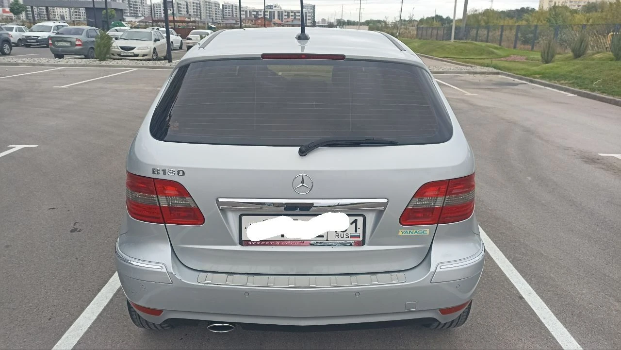 Продам mercedes benz класс б, кузов 245 - в хорошем состояние. автомобиль покупался в 2020 году в грузии с пробегом 59000 тыс. (есть подтверждающий документ по данному пробегу). в настоящее время оригинальный пробег 149000. машина находится в хорошем (очень ухоженном) состоянии. все всегда обслуживалось вовремя и на расходники вышесреднего качества. последняя замена масла в двигатели на 143000, а в коробке на 134000. проблем по ходовке, двигателю и коробке нет никаких. комплектация спорт. есть не значительные сколы по машине. продаю связи с покупкой новой машины. своевременно обслуживался. куплен не в кредит. оригинальный птс. кузов в родной краске. не участвовал в дтп. в салоне не курили. зимняя резина в комплекте. зимняя резина в комплекте. летняя резина в комплекте. обмен не интересует. возможен торг при осмотре. возможен торг при осмотре. тел. +79281538202 (вацап, телеграмм) - фотография - 3