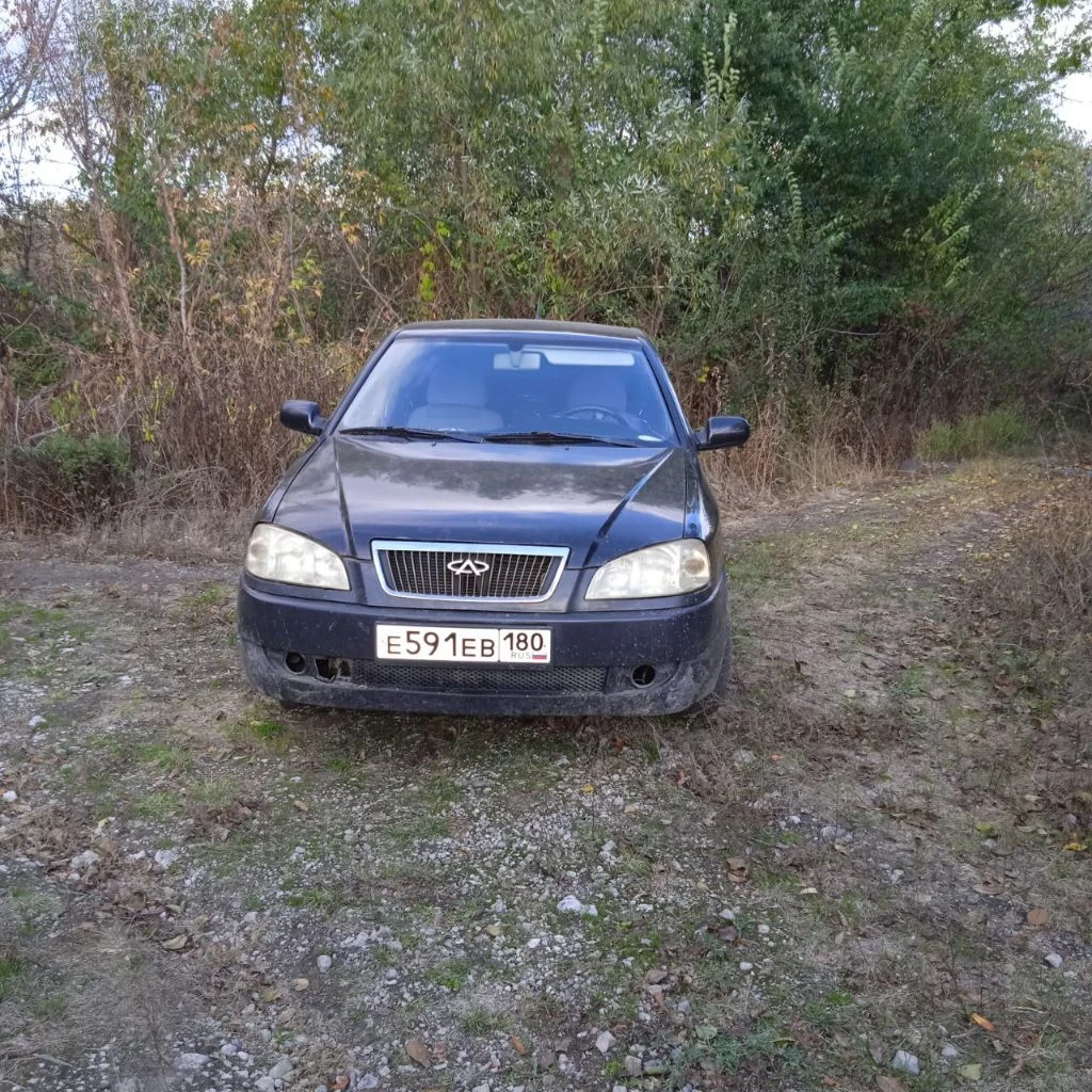 Продам chery amulet 2007 г. в. пробег 119000км, двигатель 1,6 гбо метан вписан, abs, гидроусилитель руля, электропривод зеркал, подогрев передних сидений, кондиционер, стеклоподъёмники всех дверей, сигнализация, вместительный багажник. по кузову есть нюансы. цена договорная. осмотр горловка. звоните +79493849270 - фотография - 4