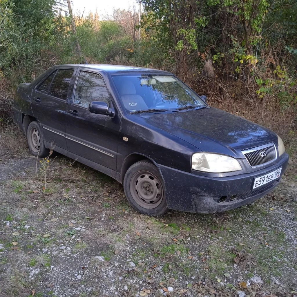 Продам chery amulet 2007 г. в. пробег 119000км, двигатель 1,6 гбо метан вписан, abs, гидроусилитель руля, электропривод зеркал, подогрев передних сидений, кондиционер, стеклоподъёмники всех дверей, сигнализация, вместительный багажник. по кузову есть нюансы. цена договорная. осмотр горловка. звоните +79493849270 - фотография - 3