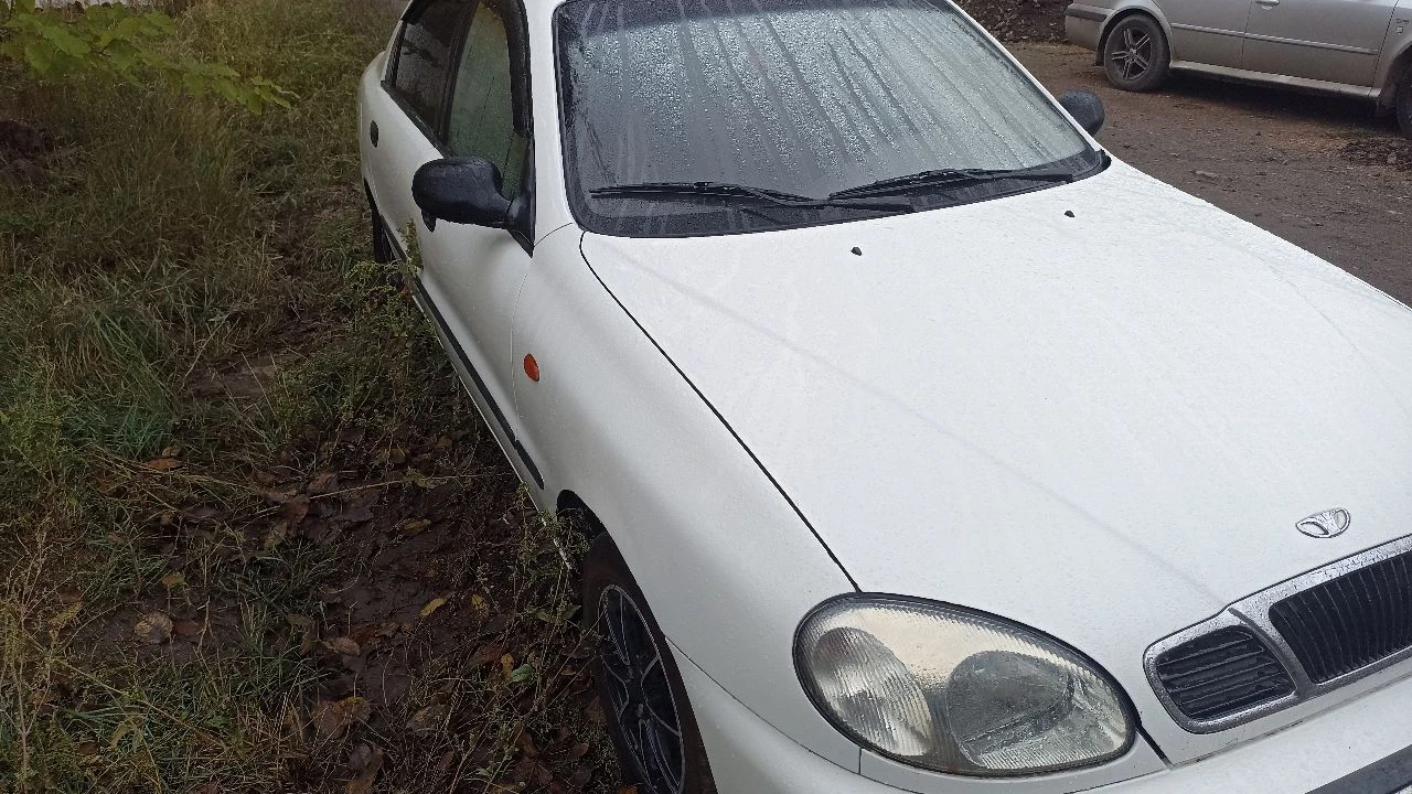 Ланос 2003 г. в. 184 км пробега. я второй хозяин. учёт днр, станет на 180 без проблем. владею авто 5... - фотография