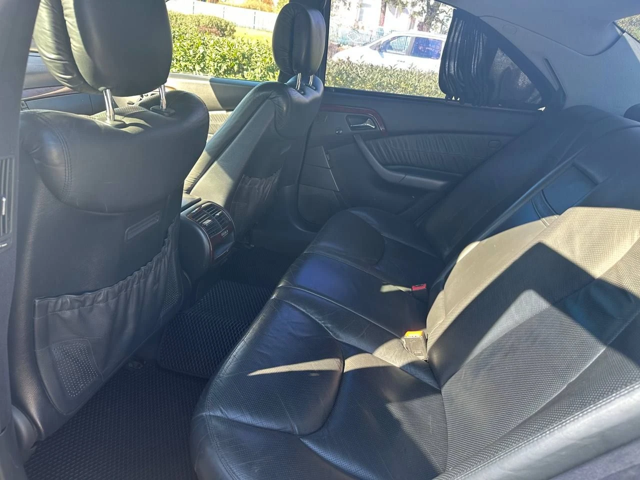 Продам мерседес s 320 w 220 2001 г. в. 3.2. бензин атмосферник. состояние хорошее, масла, фильтра поменяны. климат контроль новый. ходовая в норме. владелец, переоформление. +7 (949) 705-71-48 +7 (949) 705-71-49 цена 760.000. торг - фотография - 4