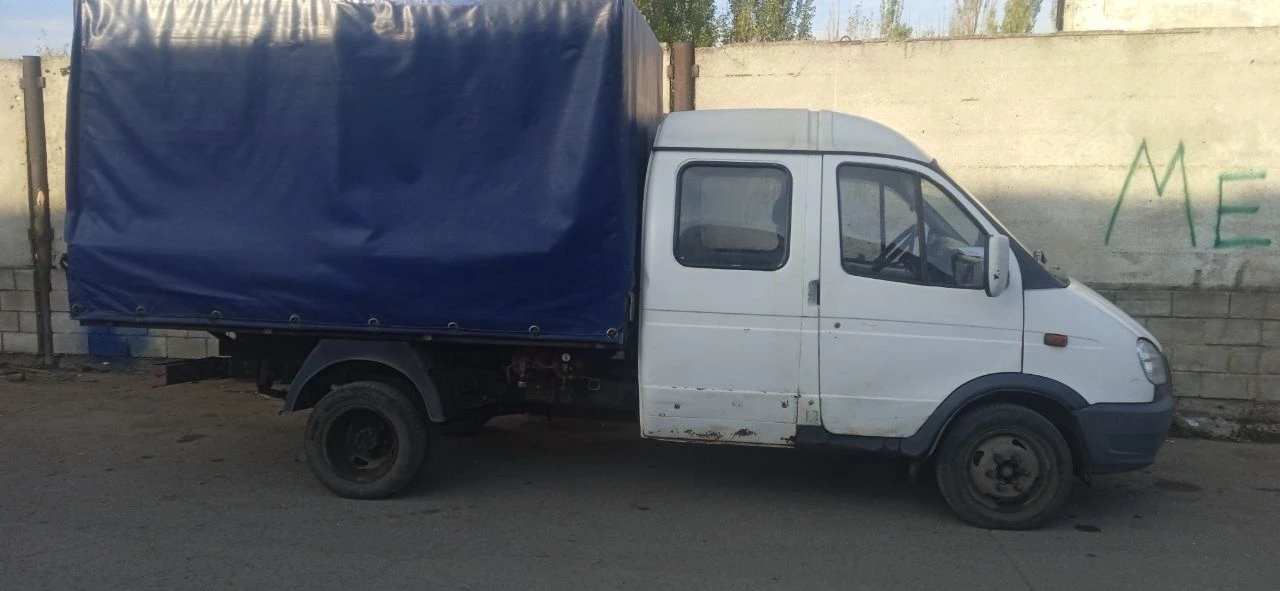 Продам газель 2007г 450.000₽ есть торг. двигатель змз405 2007 год. метан 4 баллона. коробка, редукто... - фотография